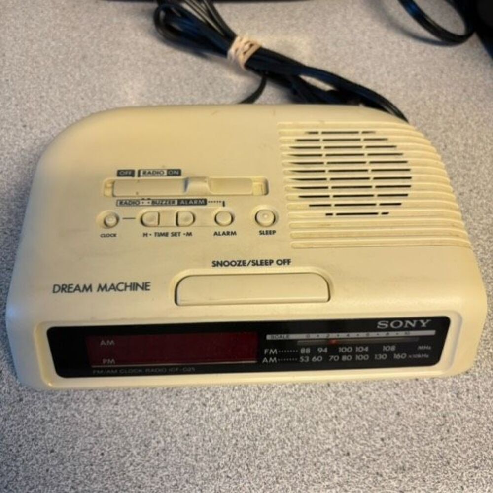 Sony Model ICF-C25 Dream Machine Clock Radio *Works*